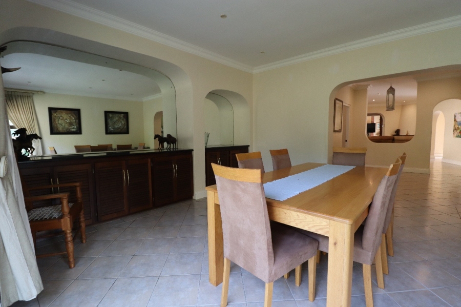 4 Bedroom Property for Sale in Summerstrand Eastern Cape